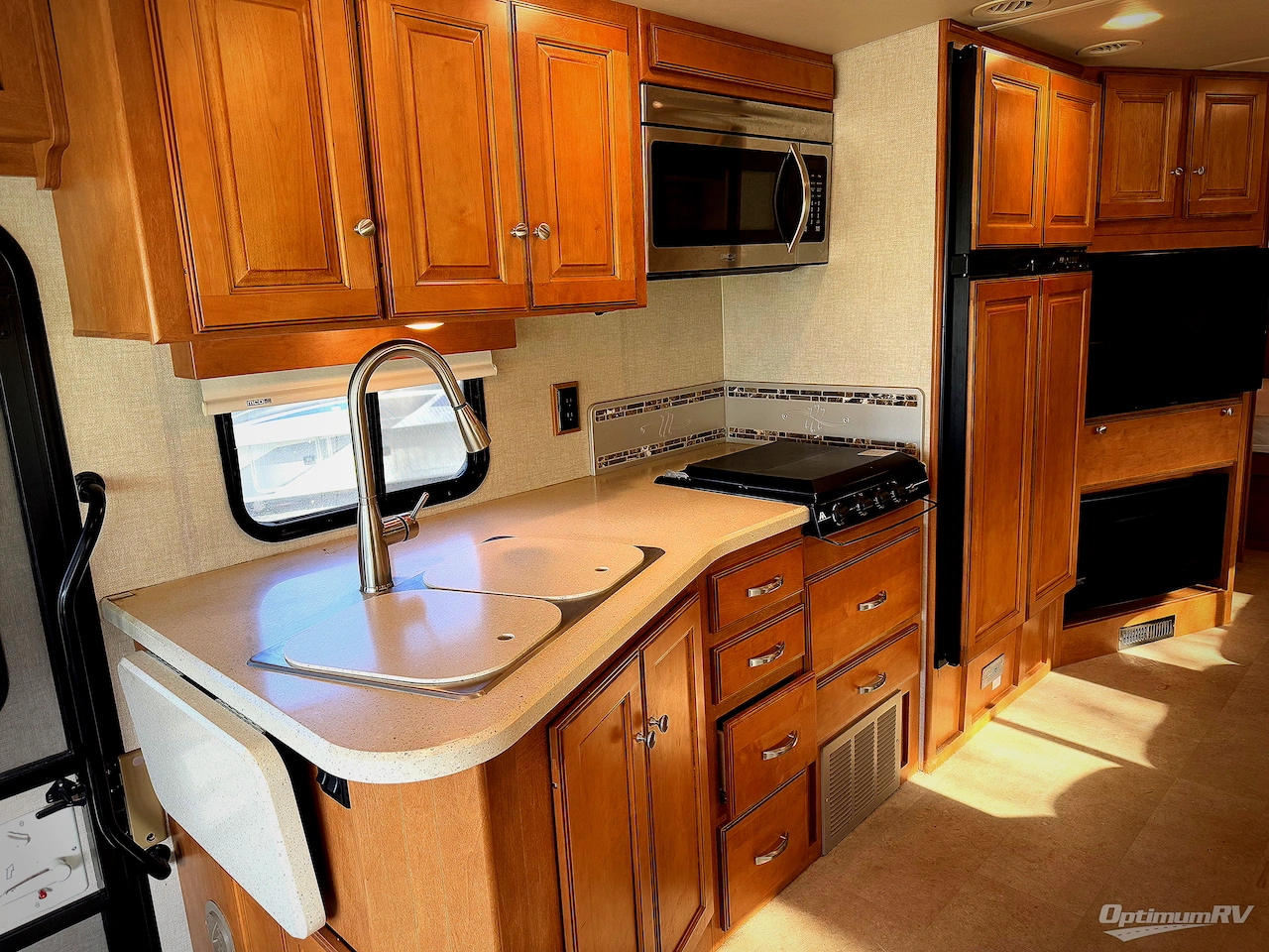 2017 Itasca Sunstar LX 35F Photo 5