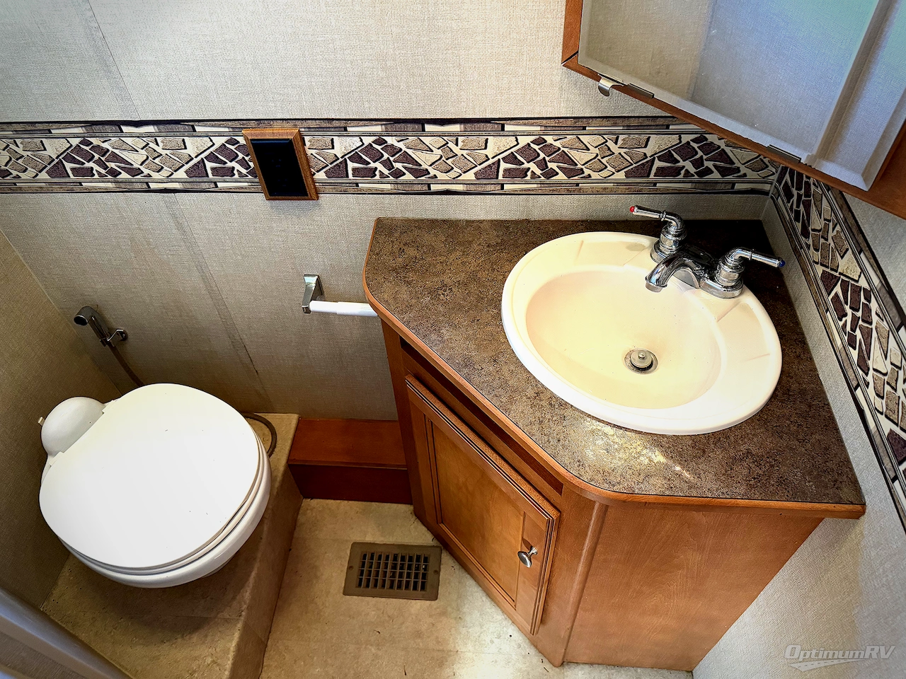 2017 Itasca Sunstar LX 35F Photo 10