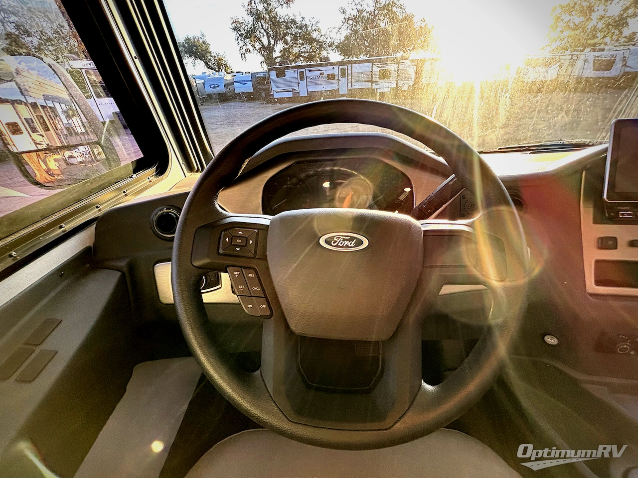 2025 Coachmen Pursuit 27XPS Photo 9