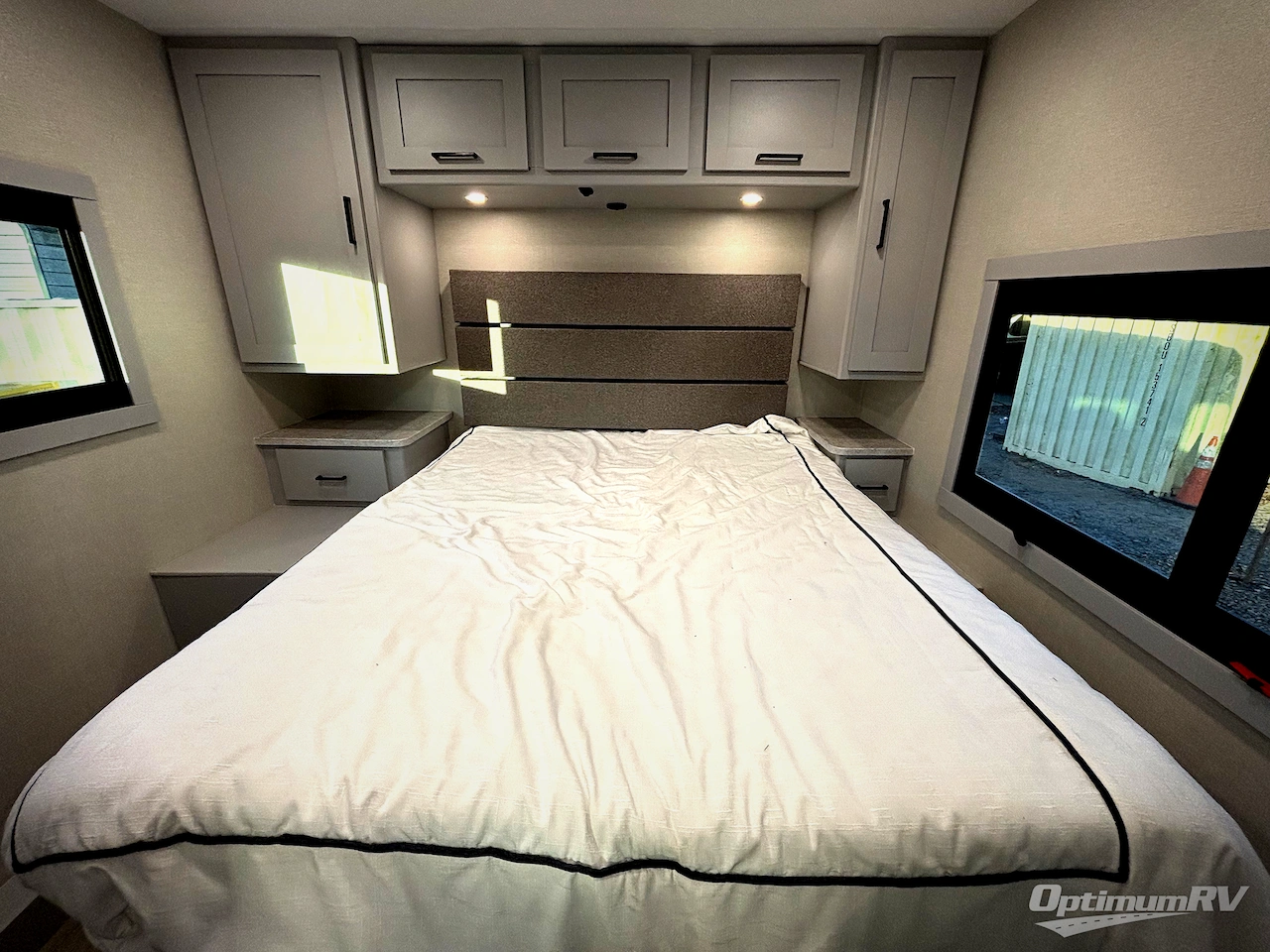 2025 Coachmen Pursuit 27XPS Photo 14