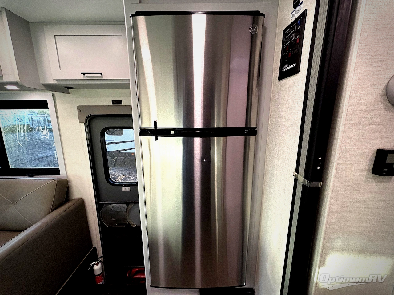 2025 Coachmen Pursuit 27XPS Photo 16