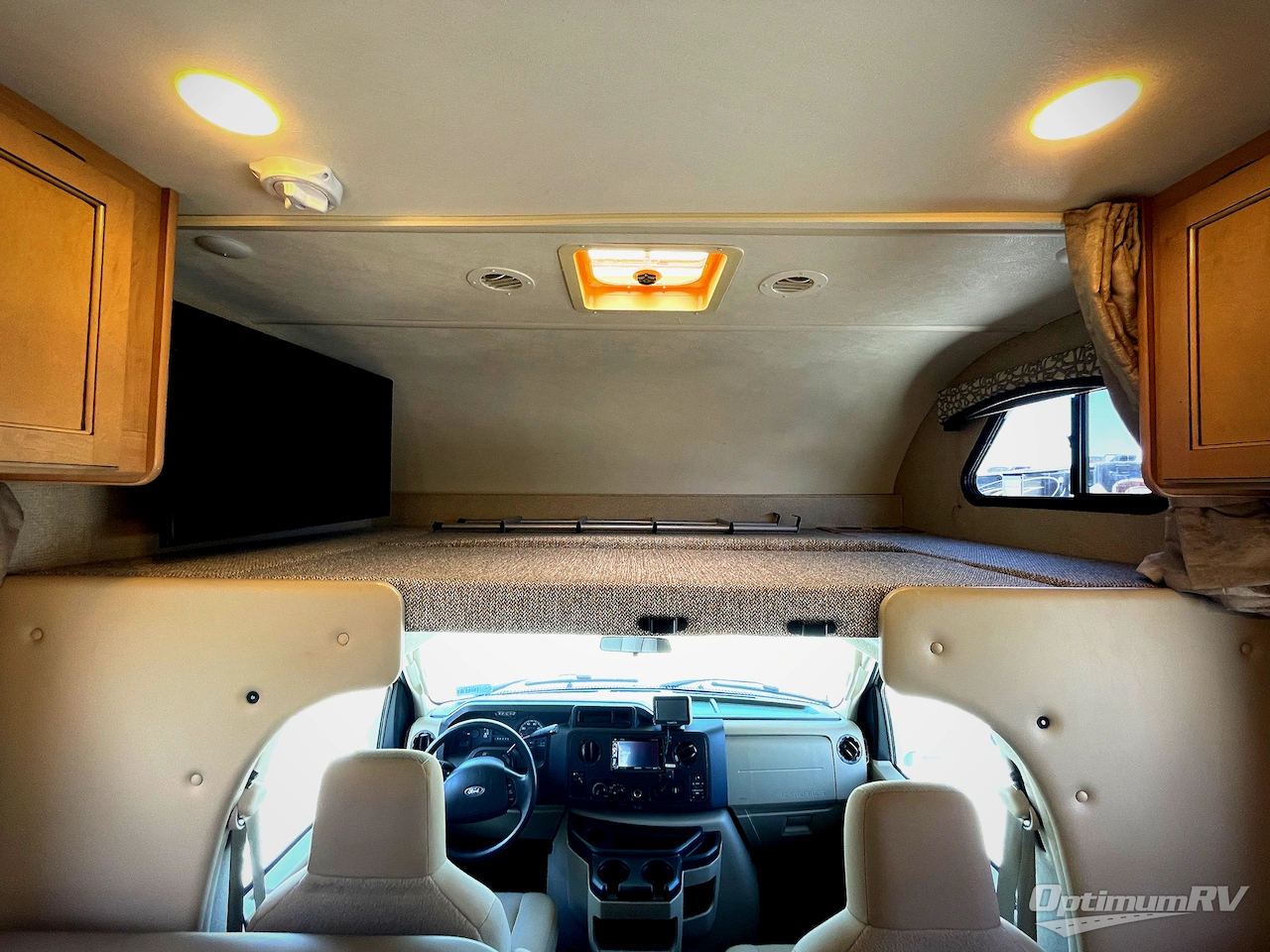 2018 Thor Chateau 26B Photo 6