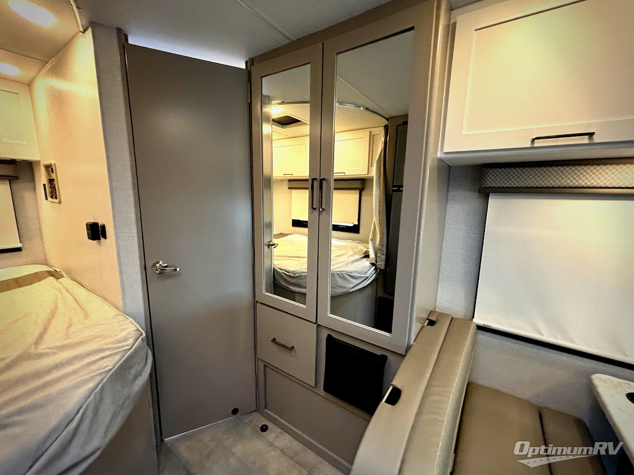 2026 Four Winds Chateau 21Z Photo 15