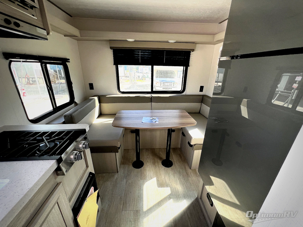 2027 Coachmen Catalina Summit Series 7 154RDX Photo 5