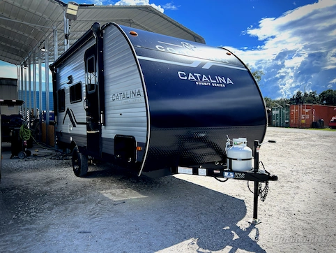 New 2027 Coachmen Catalina Summit Series 7 154RDX Featured Photo