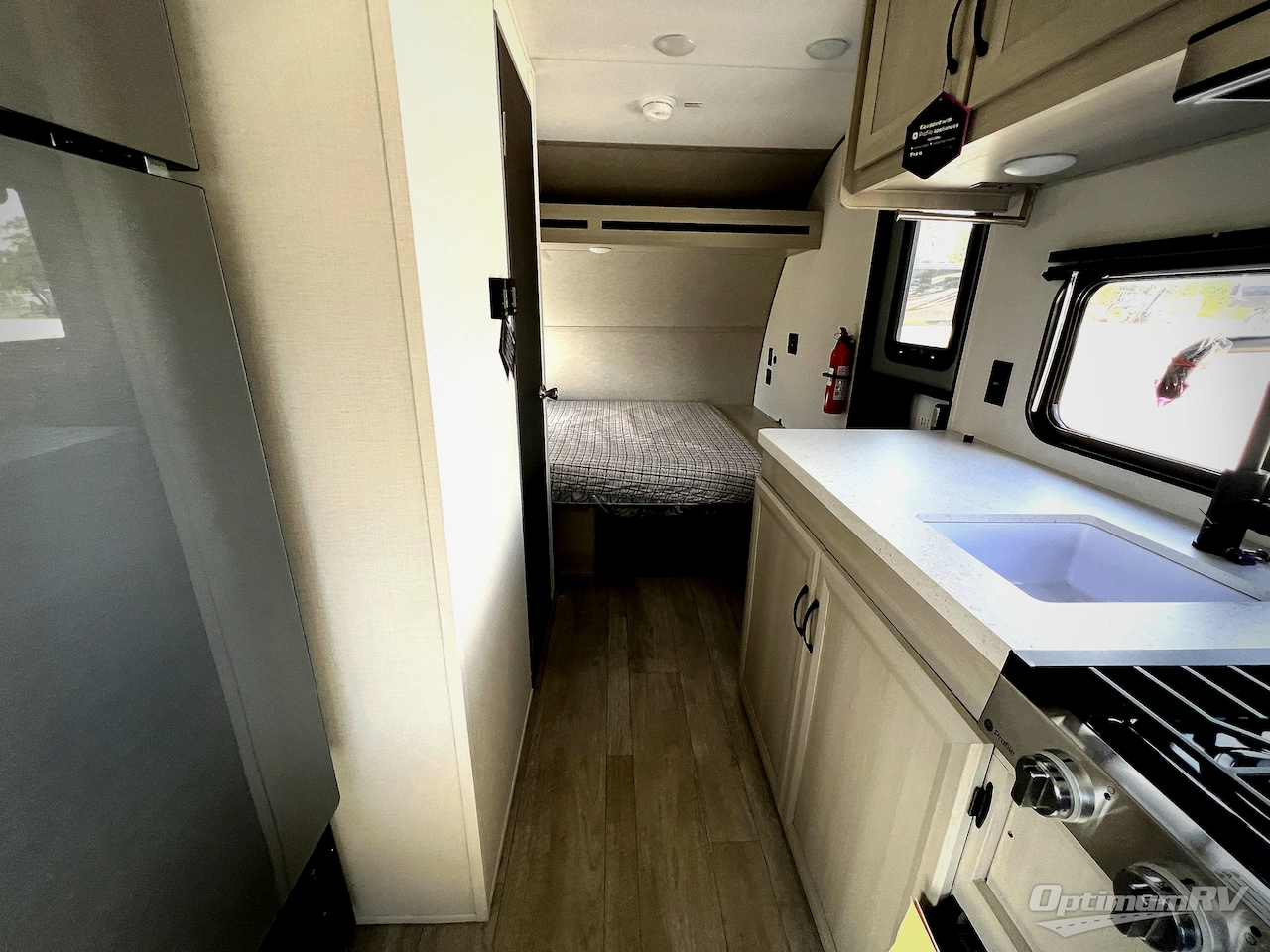 2027 Coachmen Catalina Summit Series 7 154RDX Photo 16