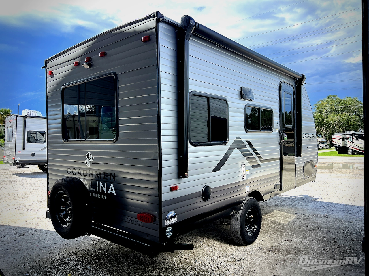 2027 Coachmen Catalina Summit Series 7 154RDX Photo 3