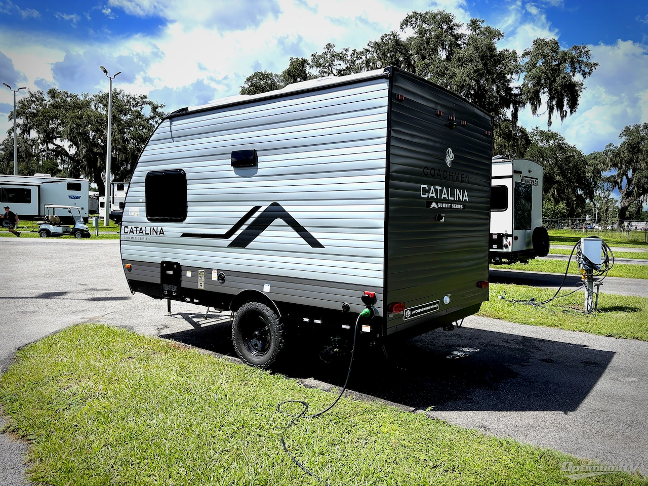 2027 Coachmen Catalina Summit Series 7 134RDX Photo 3