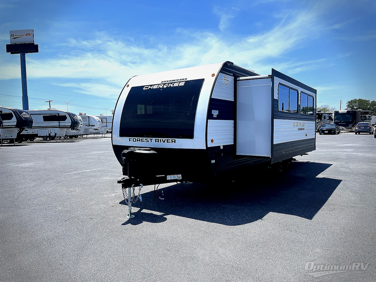 2025 Forest River Cherokee Grey Wolf 27GH Photo 2