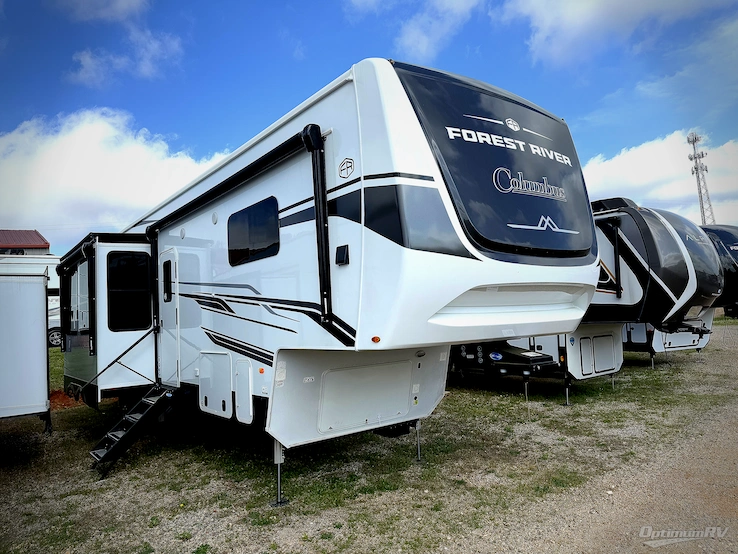 2025 Palomino Columbus 376DS RV Photo 1