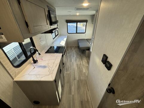 2025 Coachmen Clipper 5K Series 242MK RV Photo 2