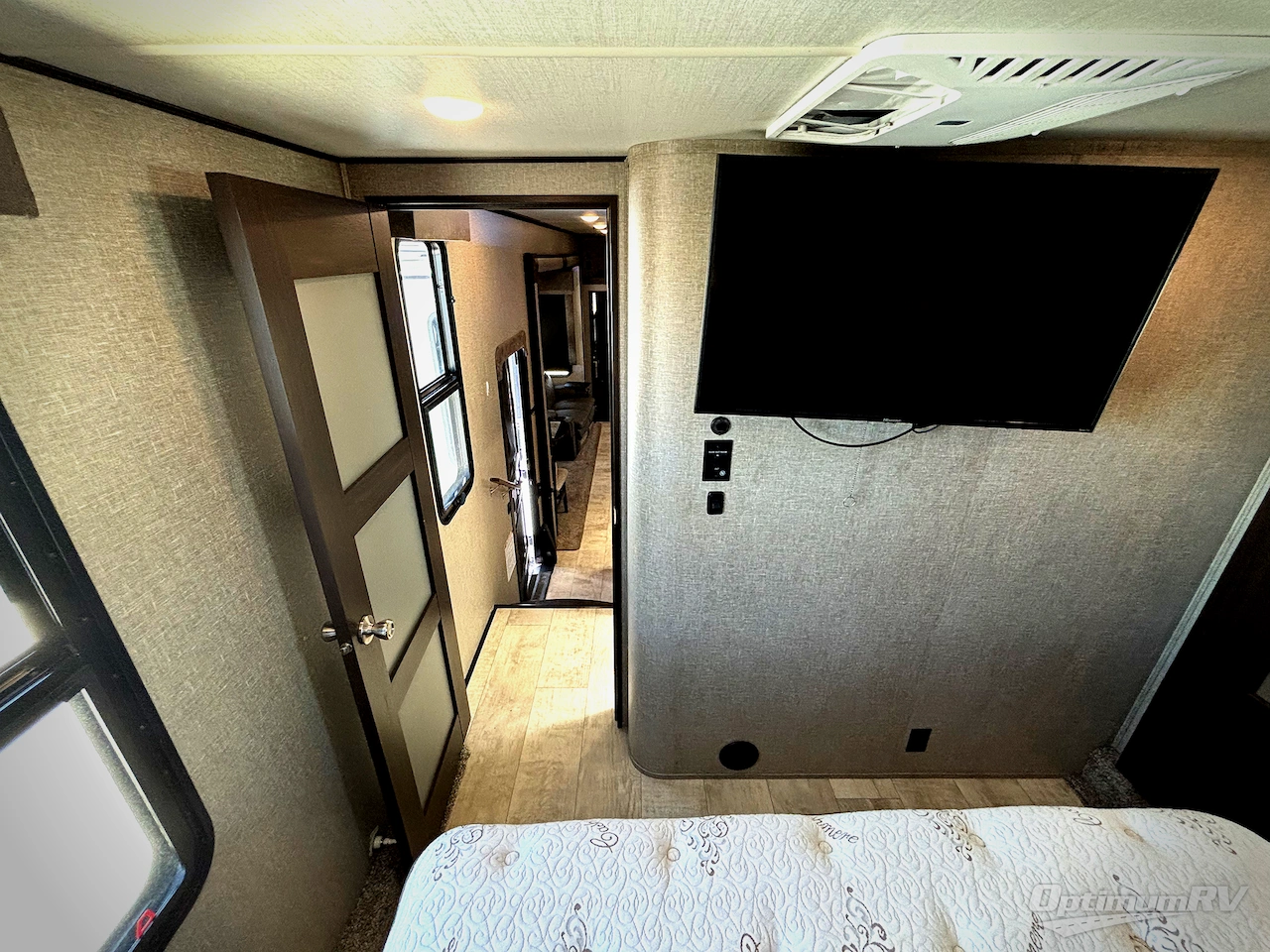 2020 Grand Design Momentum M-Class 395M Photo 14