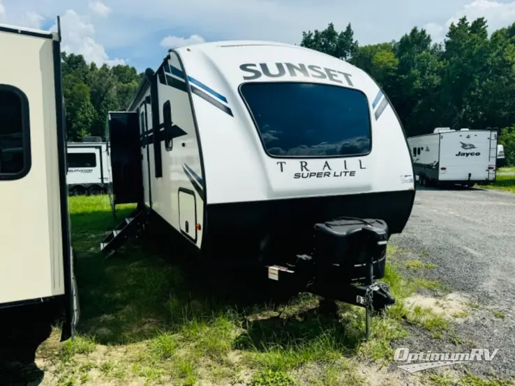 2020 CrossRoads Sunset Trail SS285CK RV Photo 1