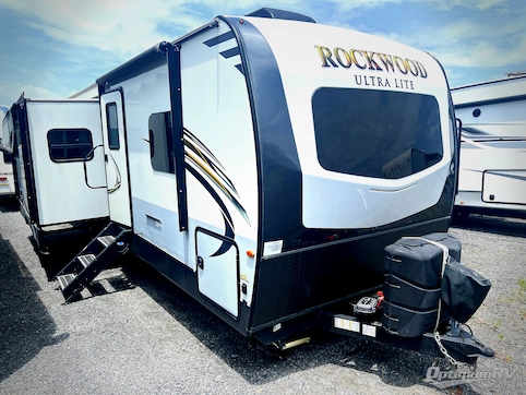 Used 2020 Forest River Rockwood Ultra Lite 2910SB Featured Photo