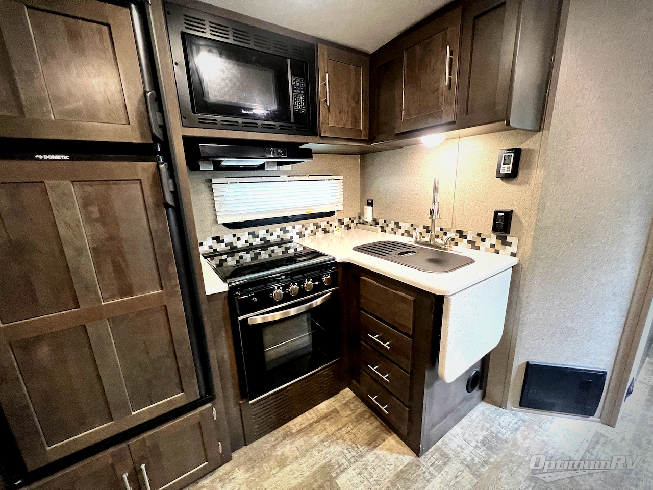 2020 Forest River Rockwood Ultra Lite 2910SB Photo 6
