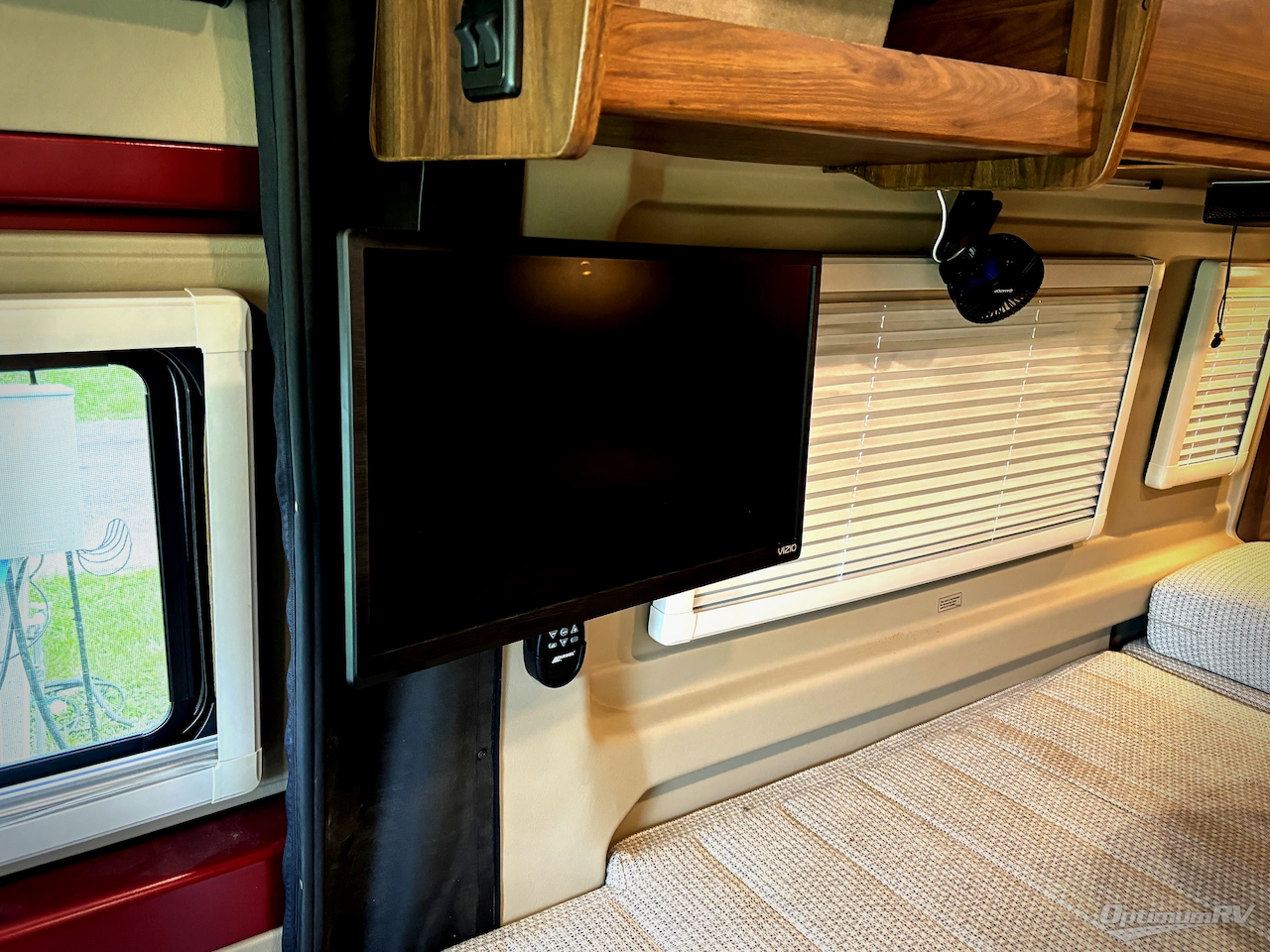 2021 Winnebago Travato 59KL Photo 14