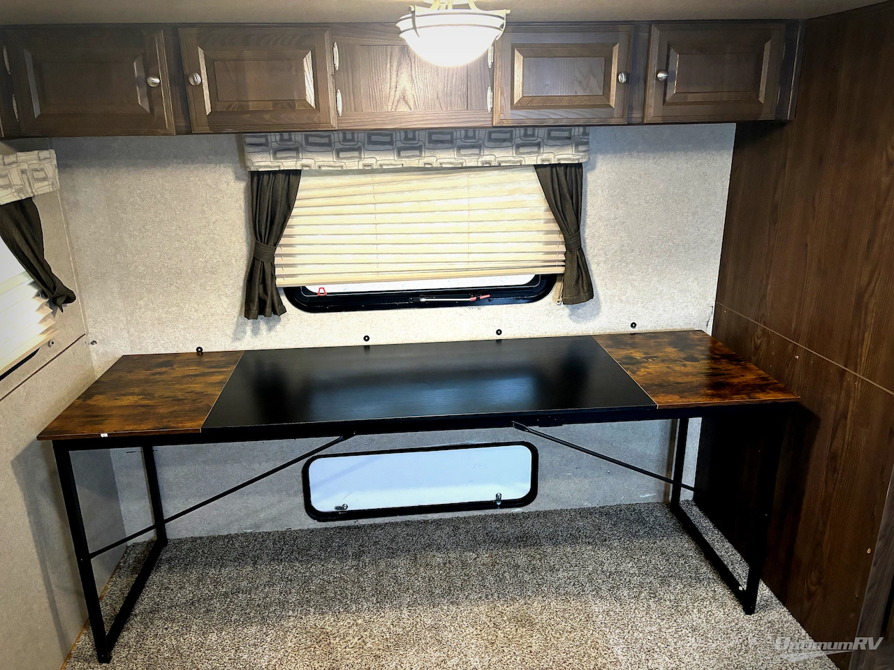 2019 Forest River Flagstaff Micro Lite 25BDS Photo 9