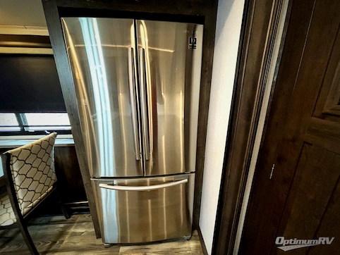 2021 Forest River Cardinal Luxury 390FBX RV Photo 2