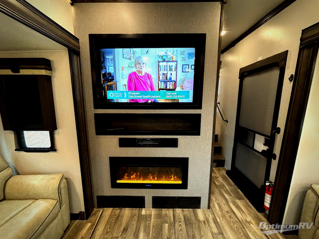 2021 Forest River Cardinal Luxury 390FBX Photo 14