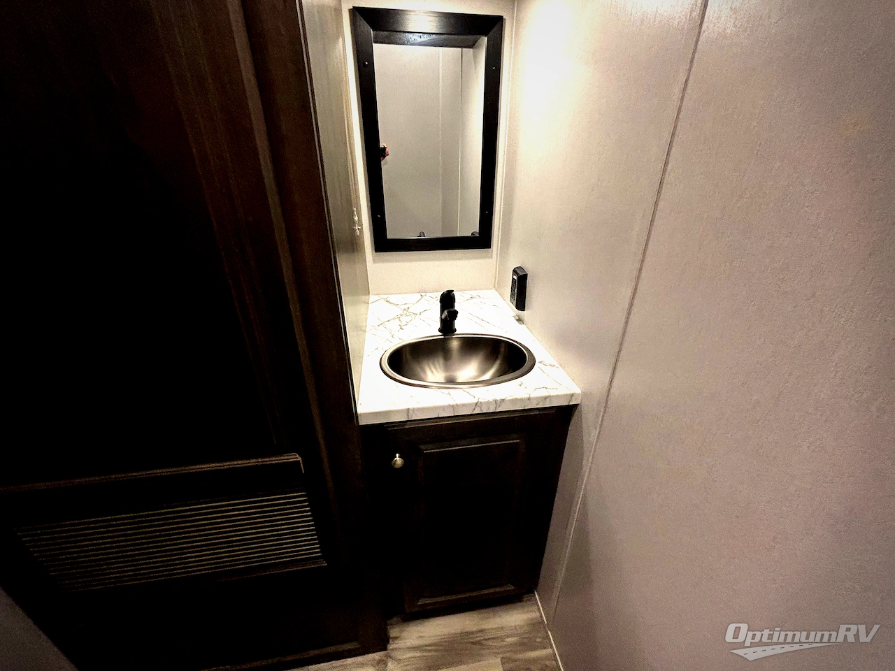 2021 Forest River Cardinal Luxury 390FBX Photo 16