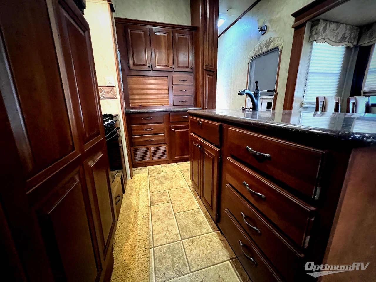 2011 Forest River Cedar Creek 34RLSA Photo 17