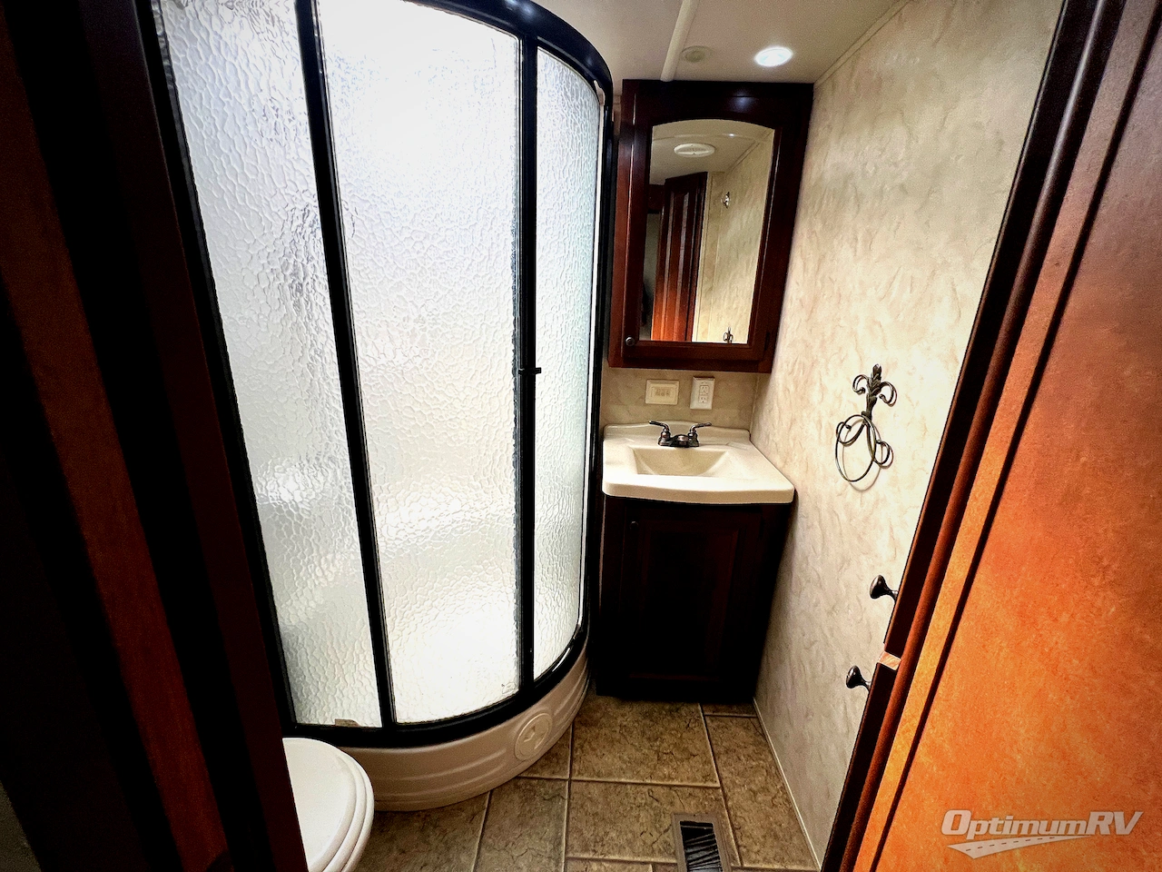 2011 Forest River Cedar Creek 34RLSA Photo 22