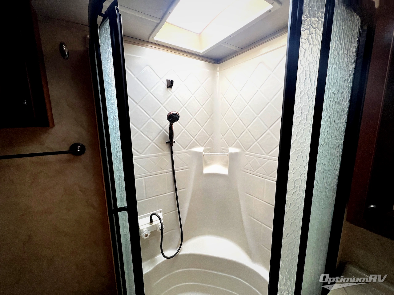 2011 Forest River Cedar Creek 34RLSA Photo 25