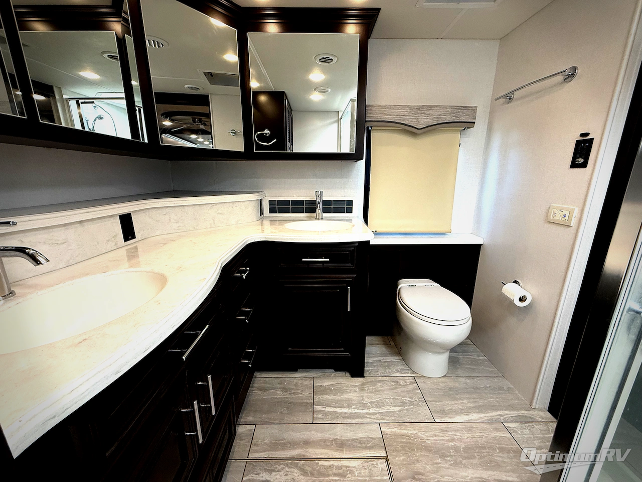 2023 Forest River Berkshire XLT 45CA Photo 33