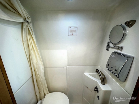 2018 Coachmen Galleria 24FL RV Photo 3