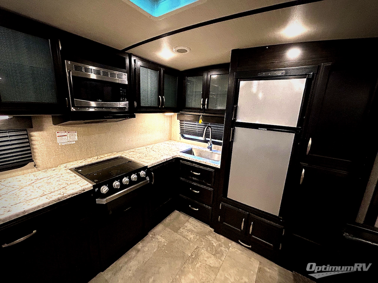 2019 Grand Design Imagine 2850MK Photo 4