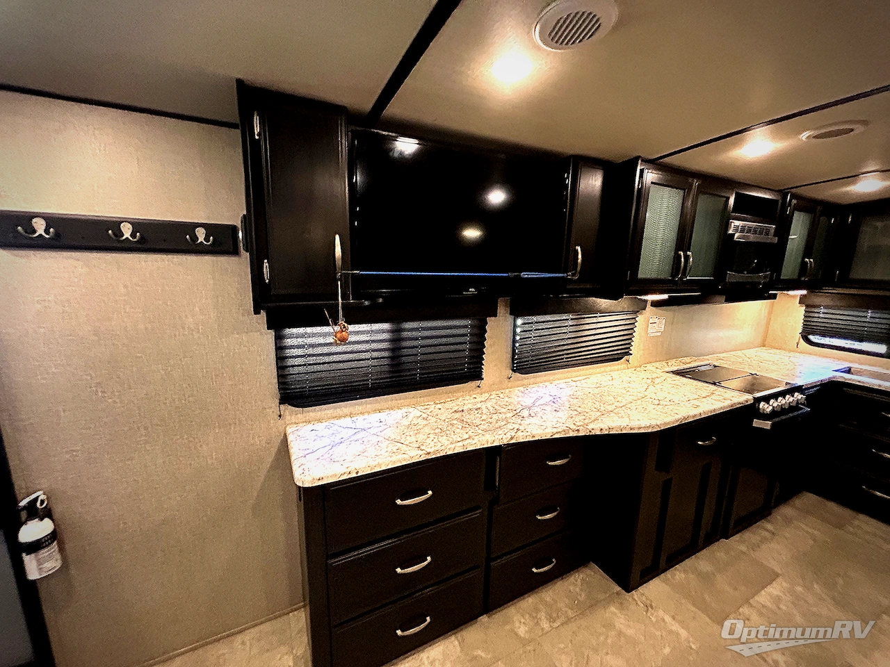 2019 Grand Design Imagine 2850MK Photo 10
