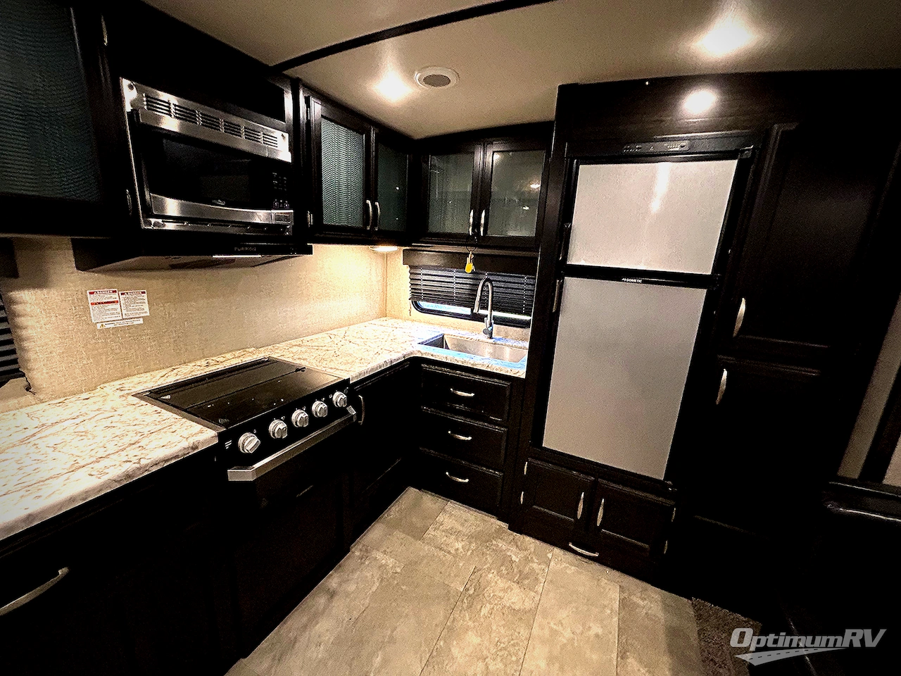 2019 Grand Design Imagine 2850MK Photo 11