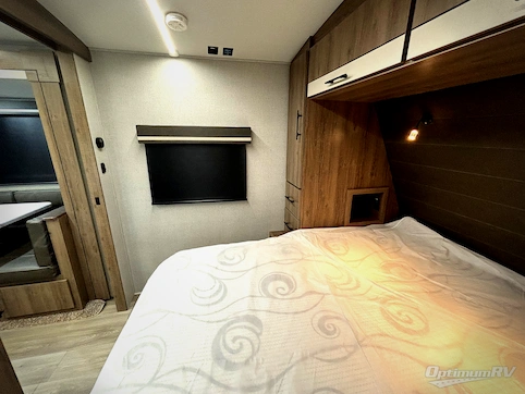 2025 Grand Design Imagine 2800BH RV Photo 4