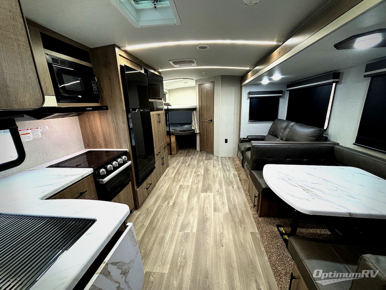 2025 Grand Design Imagine 2800BH Photo 5