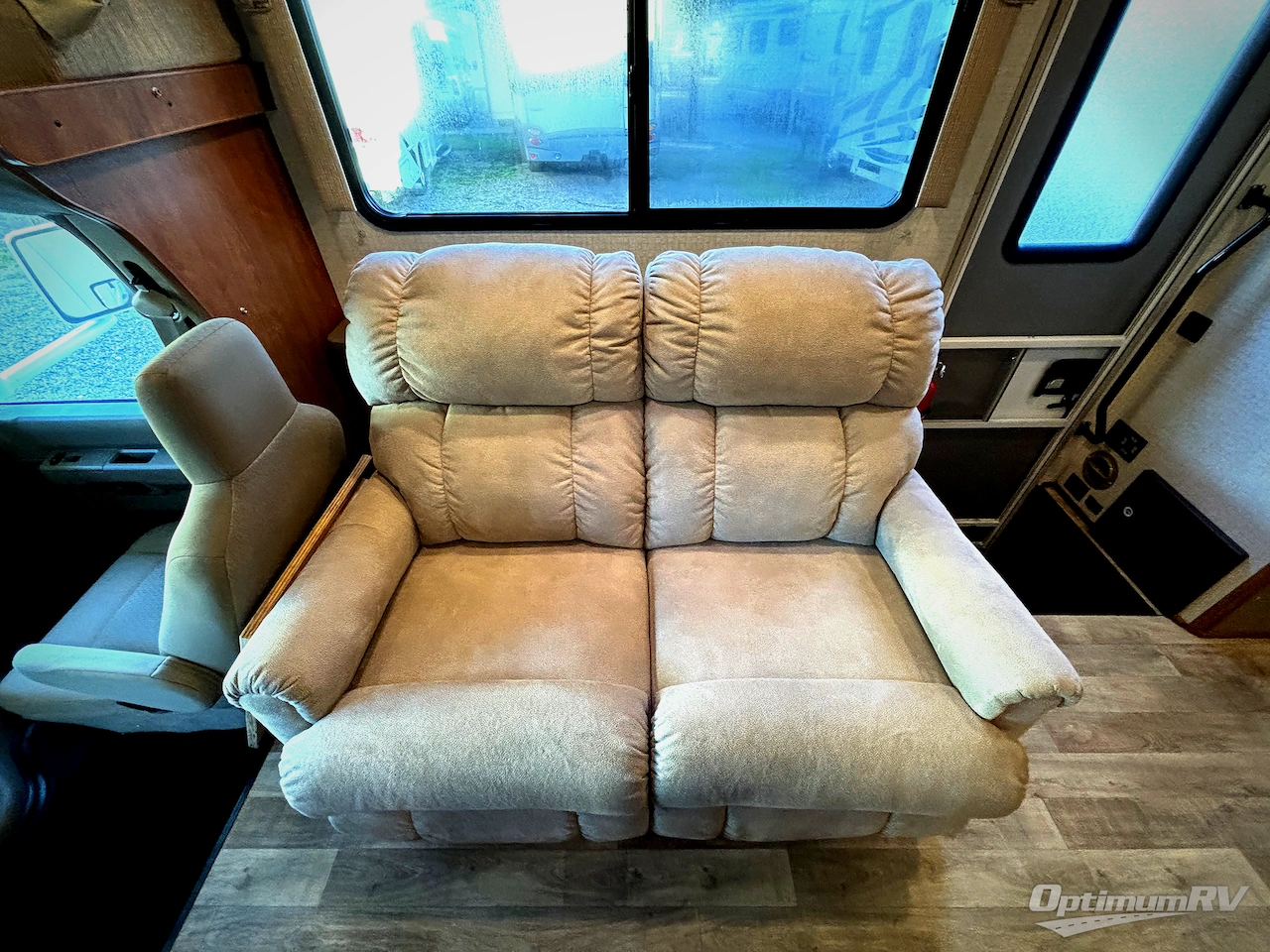 2017 Winnebago Minnie Winnie 31G Photo 6