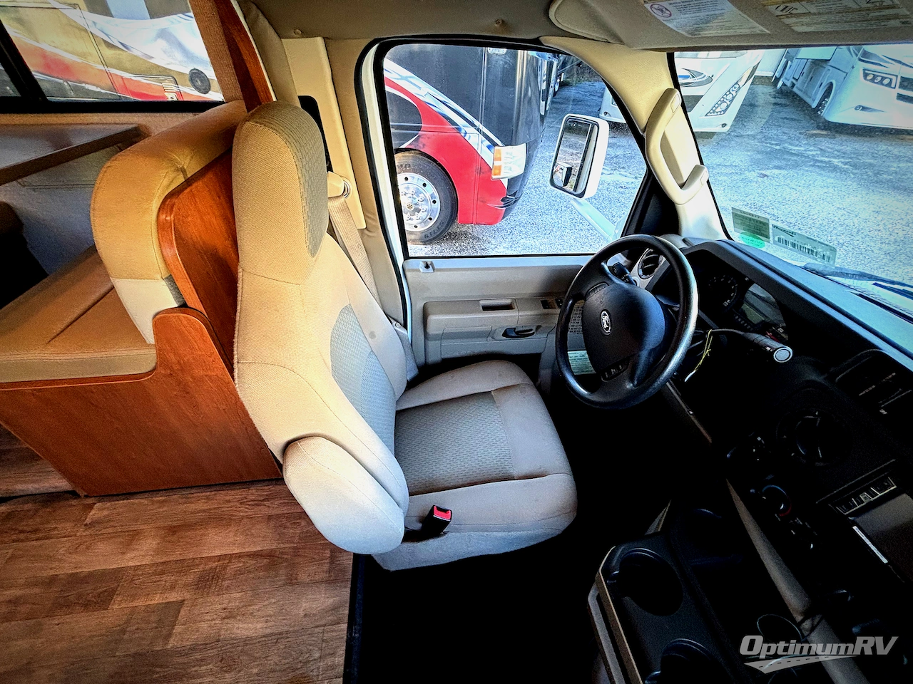 2017 Winnebago Minnie Winnie 31G Photo 9