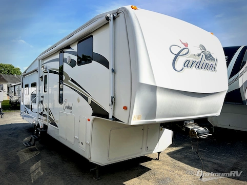 Used 2009 Forest River Cardinal 34QRL Featured Photo