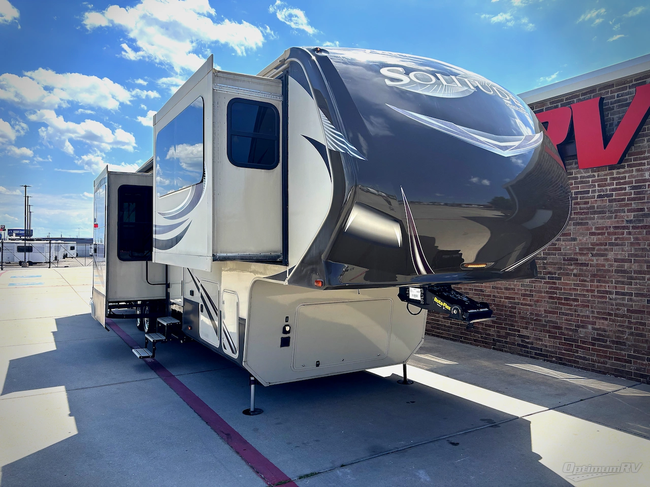 2016 Grand Design Solitude 379FL Photo 1