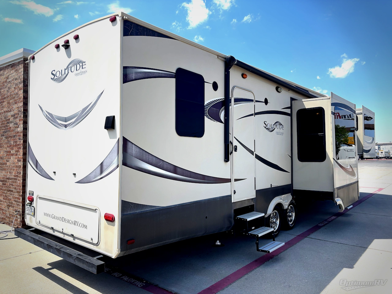 2016 Grand Design Solitude 379FL Photo 2