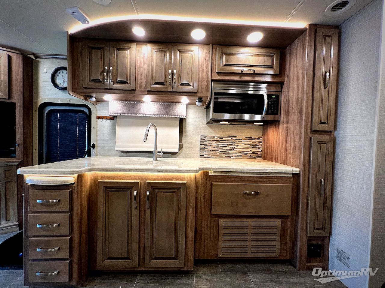 2019 Jayco Seneca 37RB Photo 13