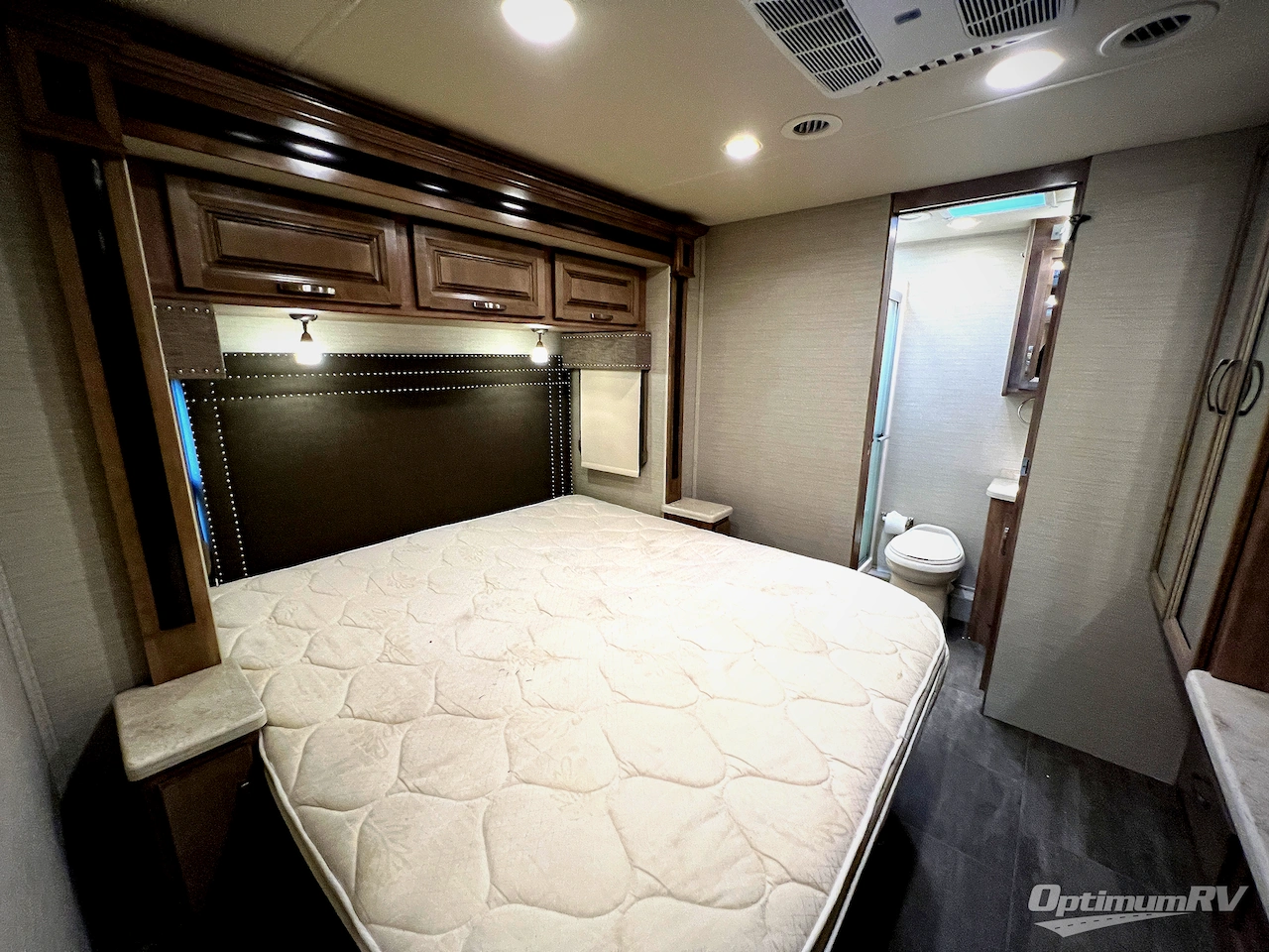 2019 Jayco Seneca 37RB Photo 17
