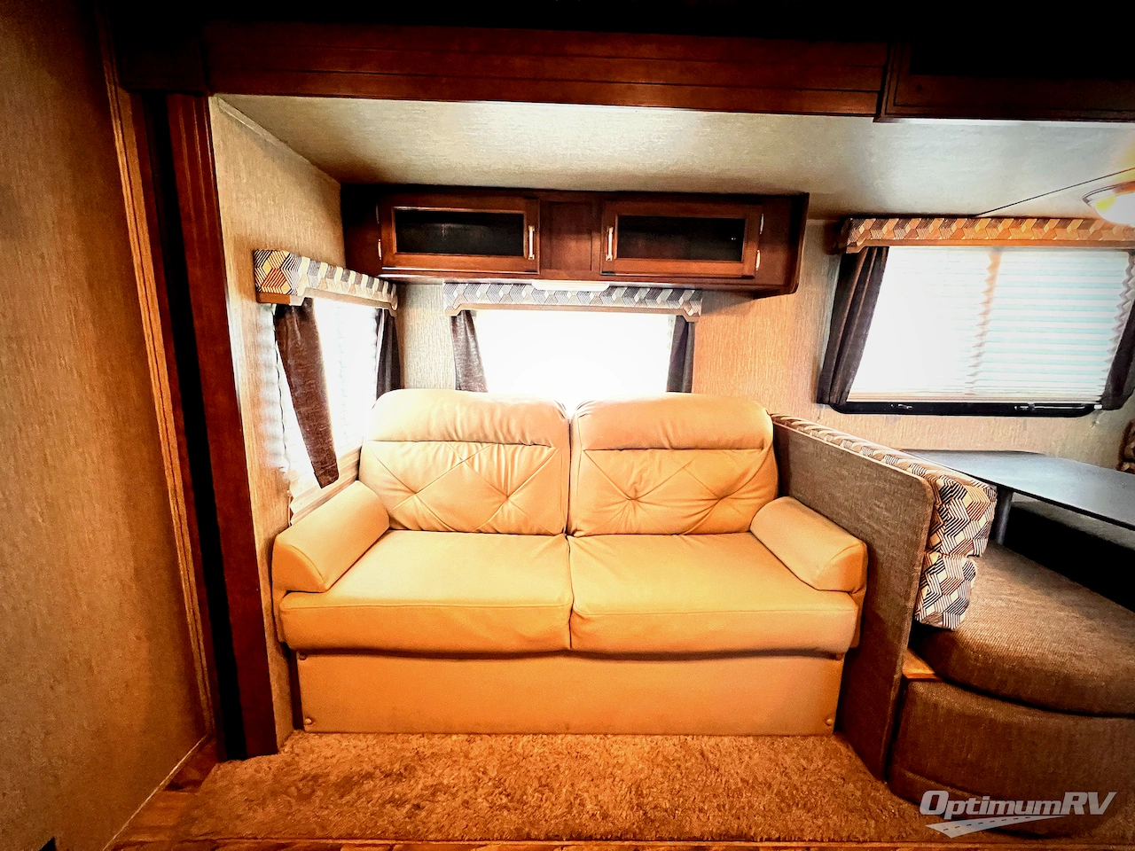 2017 Keystone Outback Ultra Lite 314UBH Photo 6