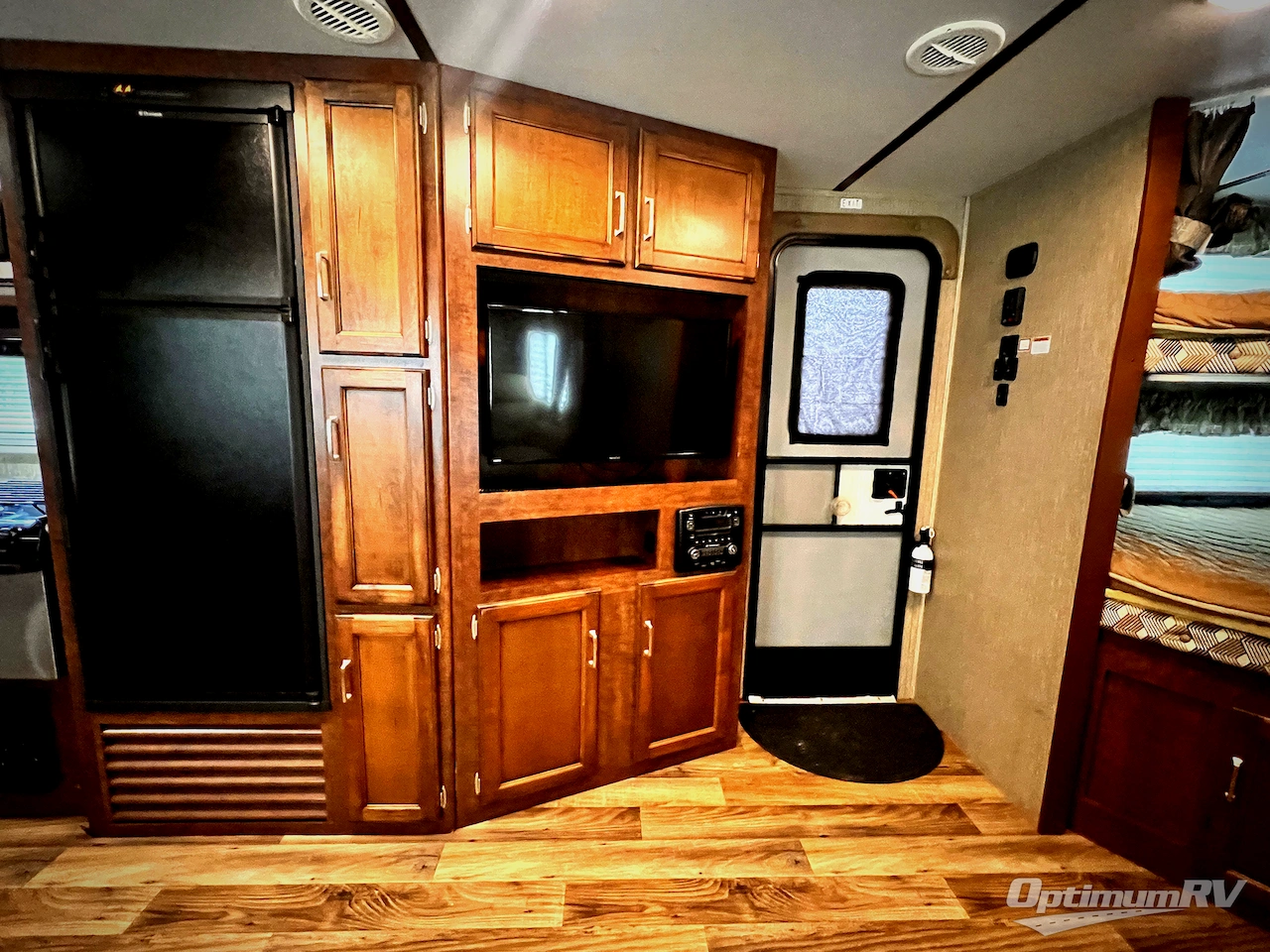 2017 Keystone Outback Ultra Lite 314UBH Photo 8