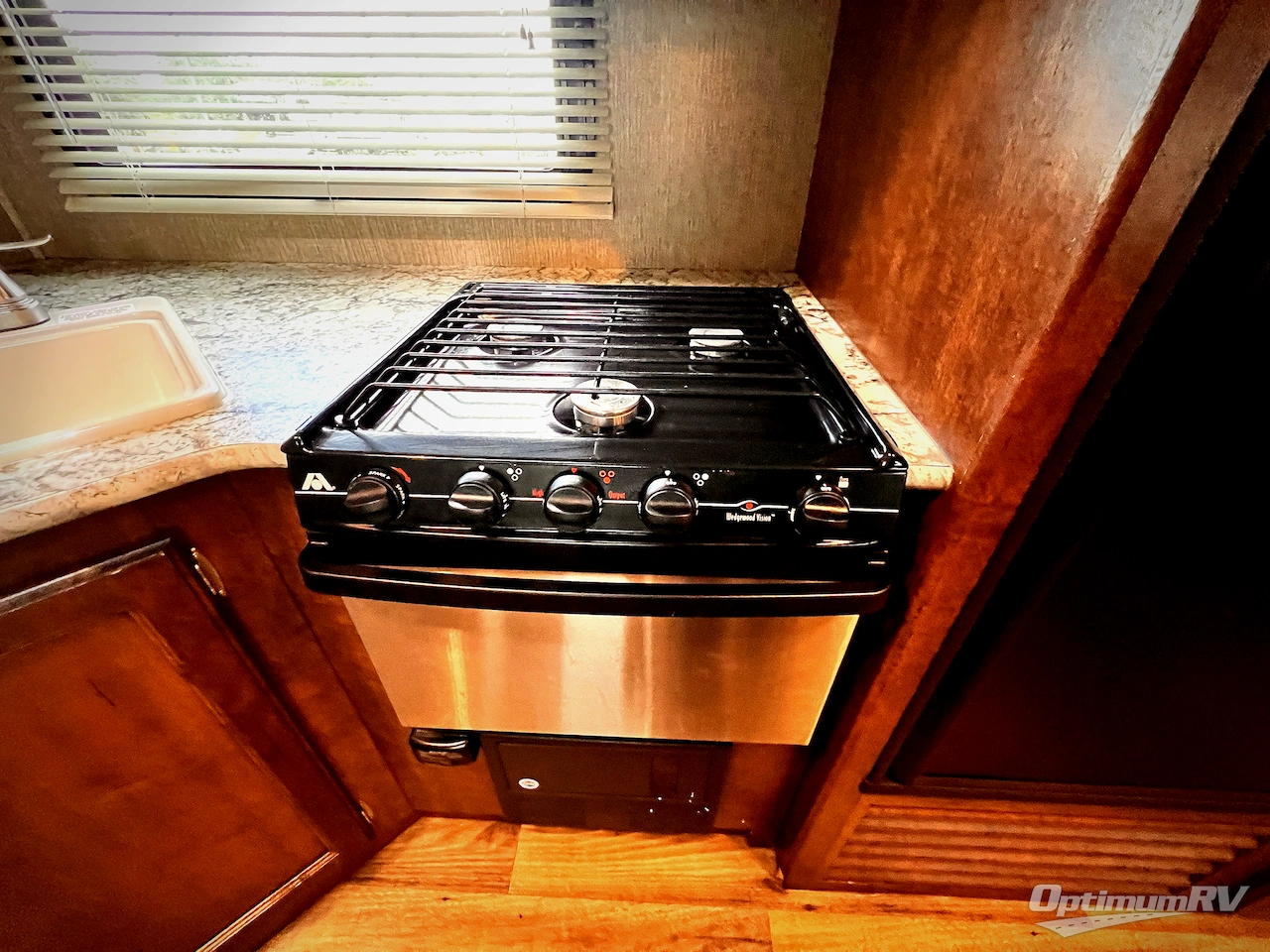 2017 Keystone Outback Ultra Lite 314UBH Photo 11