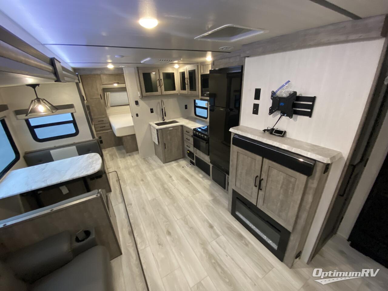 2023 Forest River Grand Surveyor 267RBSS Photo 6