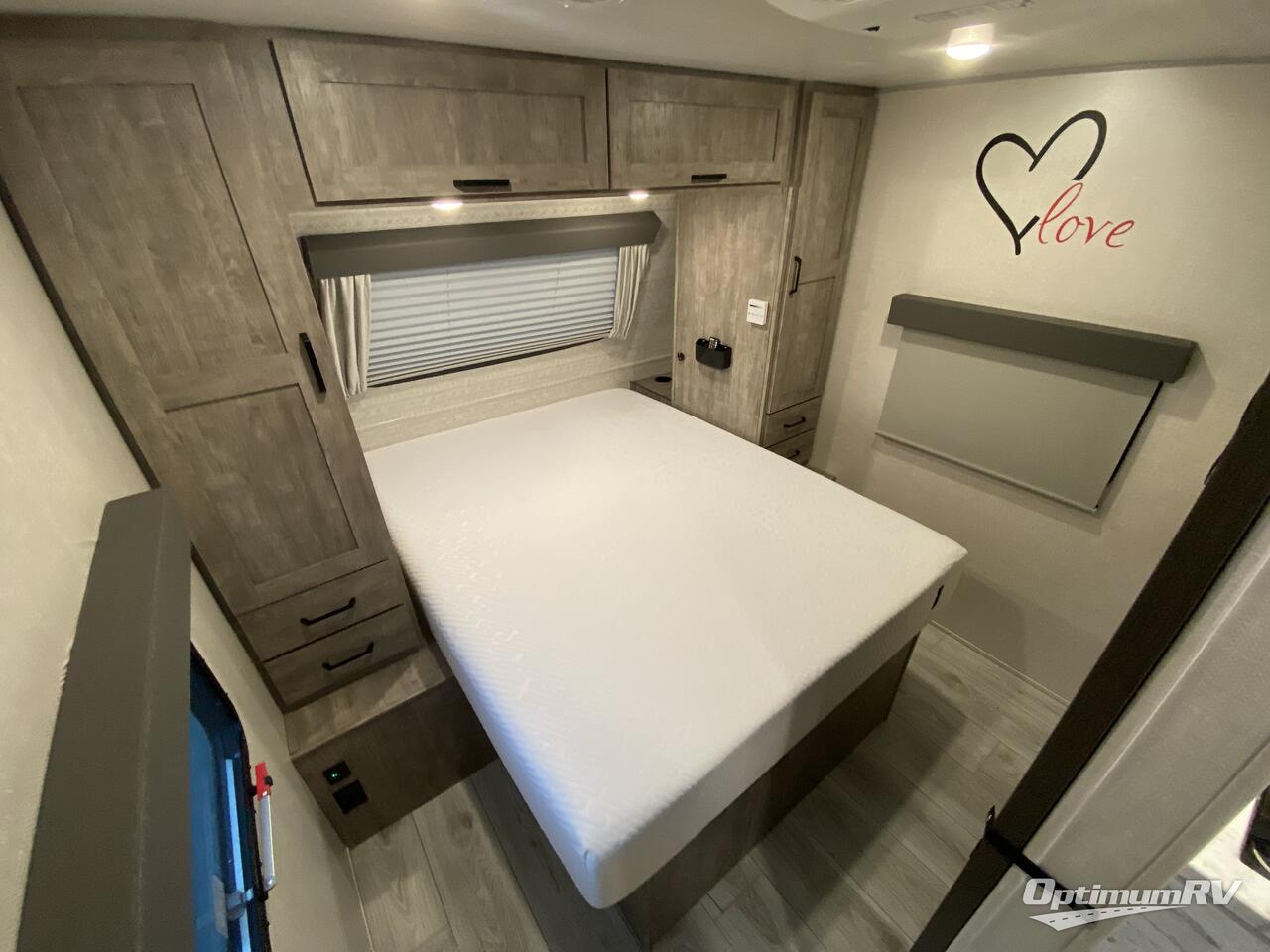 2023 Forest River Grand Surveyor 267RBSS Photo 18