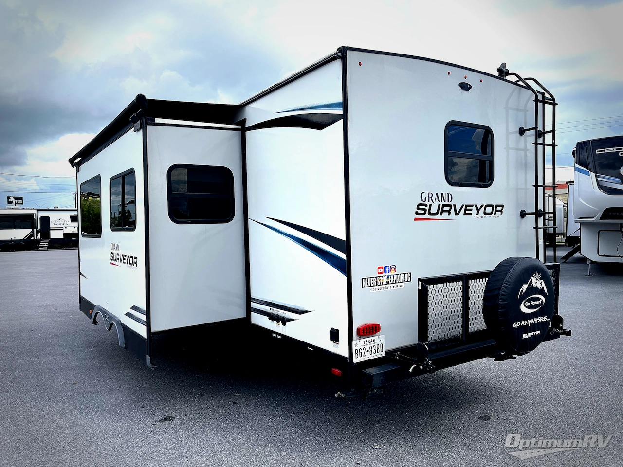 2023 Forest River Grand Surveyor 267RBSS Photo 3