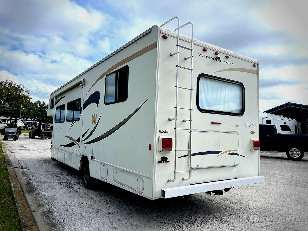 2007 Winnebago Access 26A Photo 2