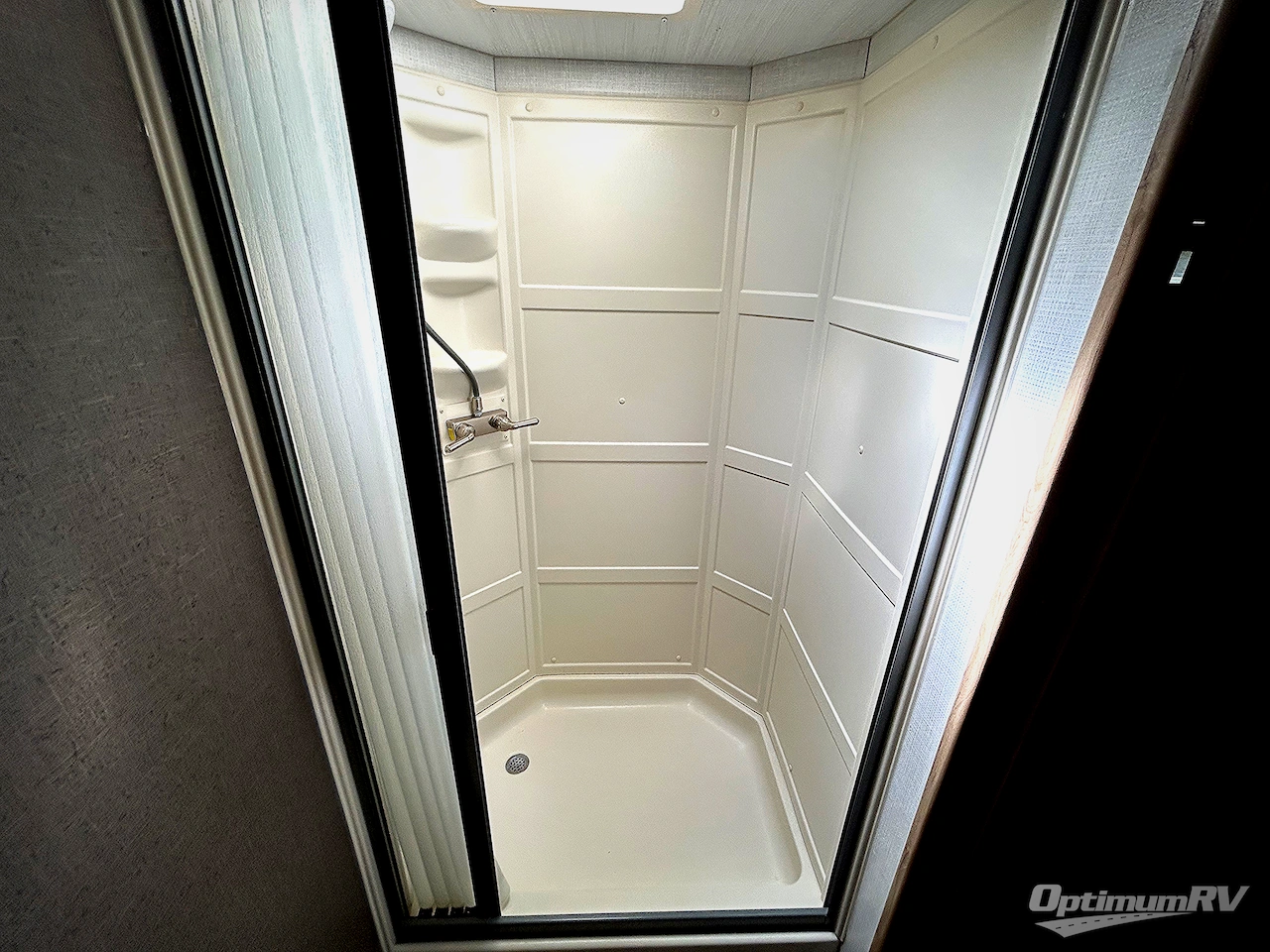 2020 Winnebago Towables Micro Minnie 2108DS Photo 12