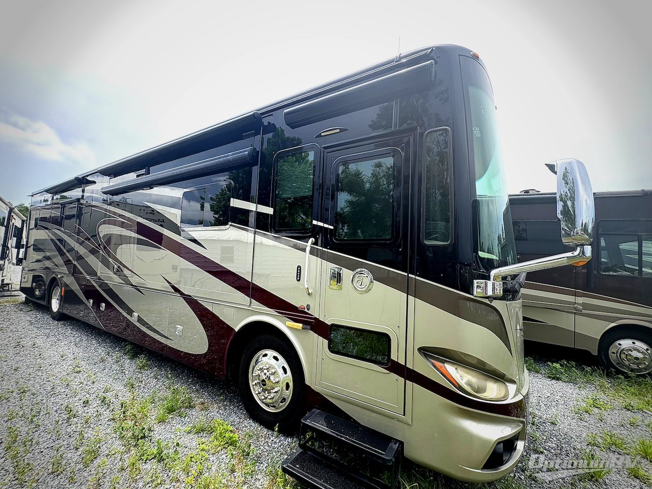 2017 Tiffin Phaeton 40 QBH Photo 1